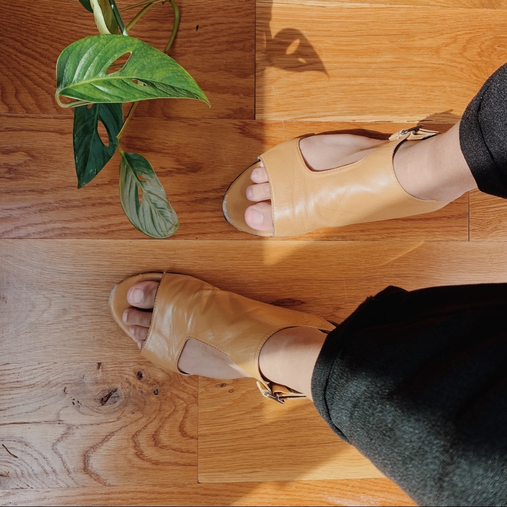 Flats Sandals
